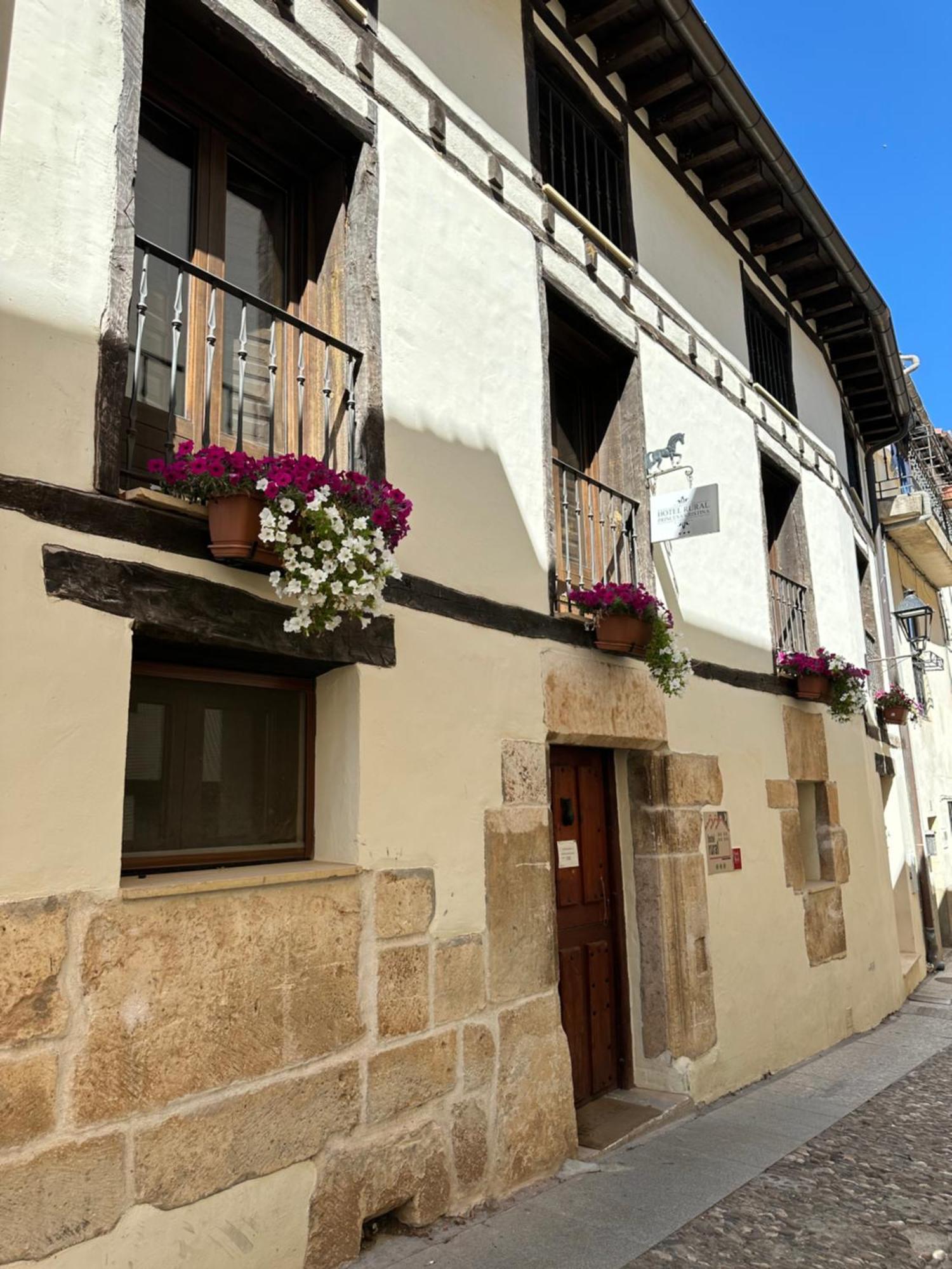 Hotel Rural Princesa Kristina Covarrubias Eksteriør billede