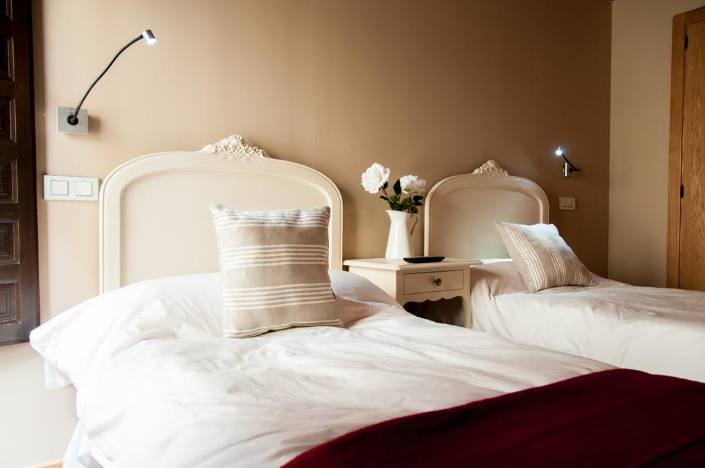 Hotel Rural Princesa Kristina Covarrubias Værelse billede